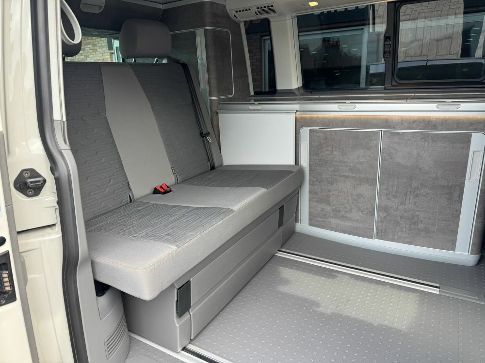 Volkswagen California Mpv Grey #9