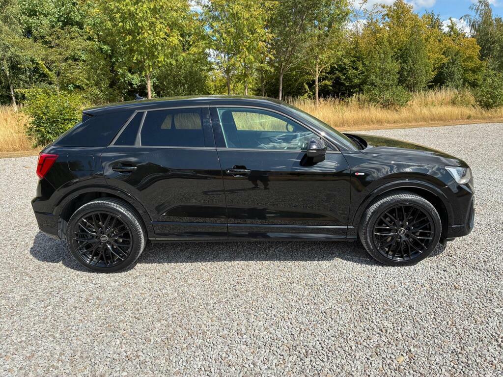 Audi Q2 1.5 Tfsi Cod 35 Black Edition Suv Black #5