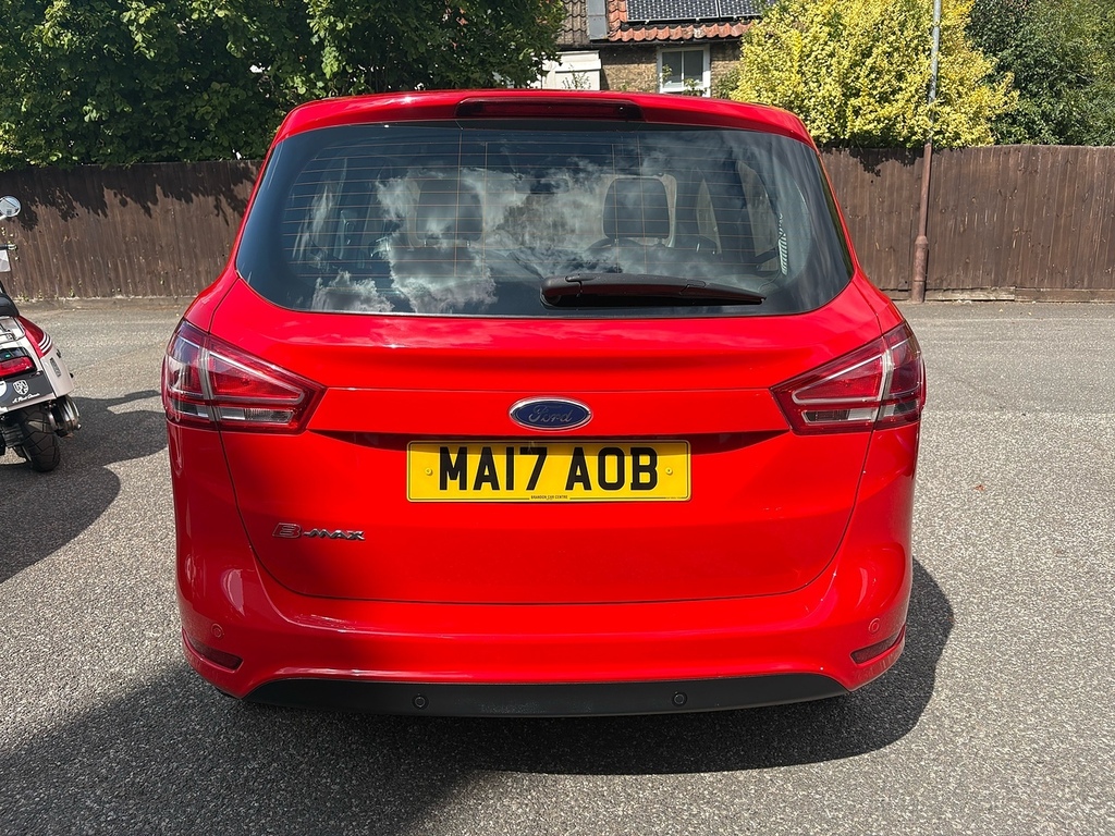 Ford B-Max Zetec Navigator Red #5