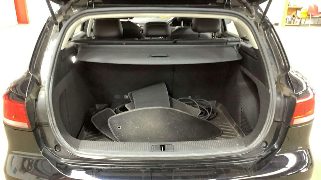 MG MG5 61.1Kwh Exclusive Long Range Estate A White #7