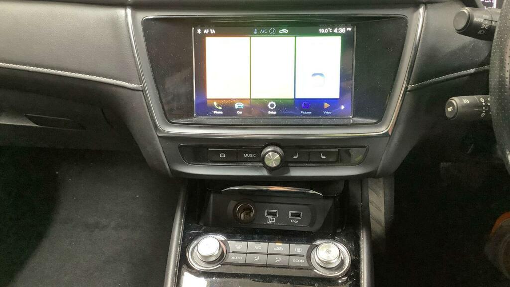MG MG5 61.1Kwh Exclusive Long Range Estate A White #11