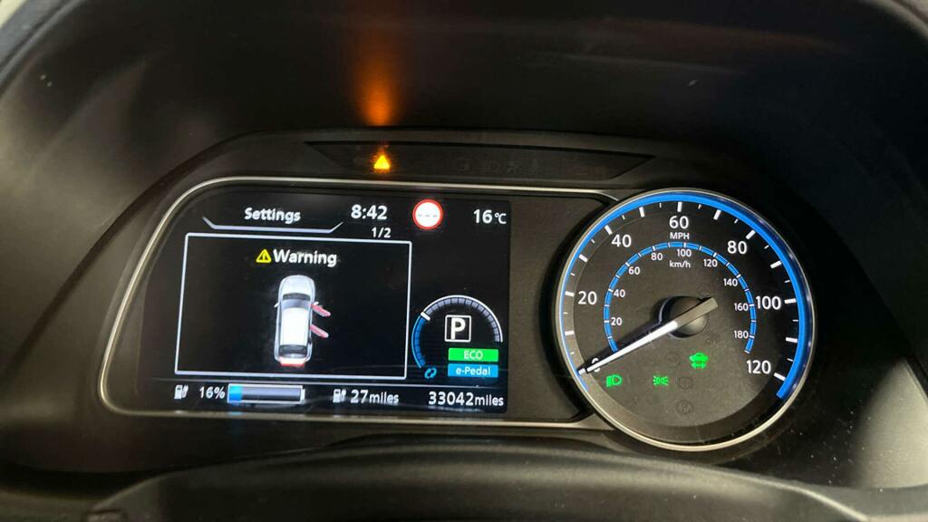 Nissan Leaf Acenta Black #6