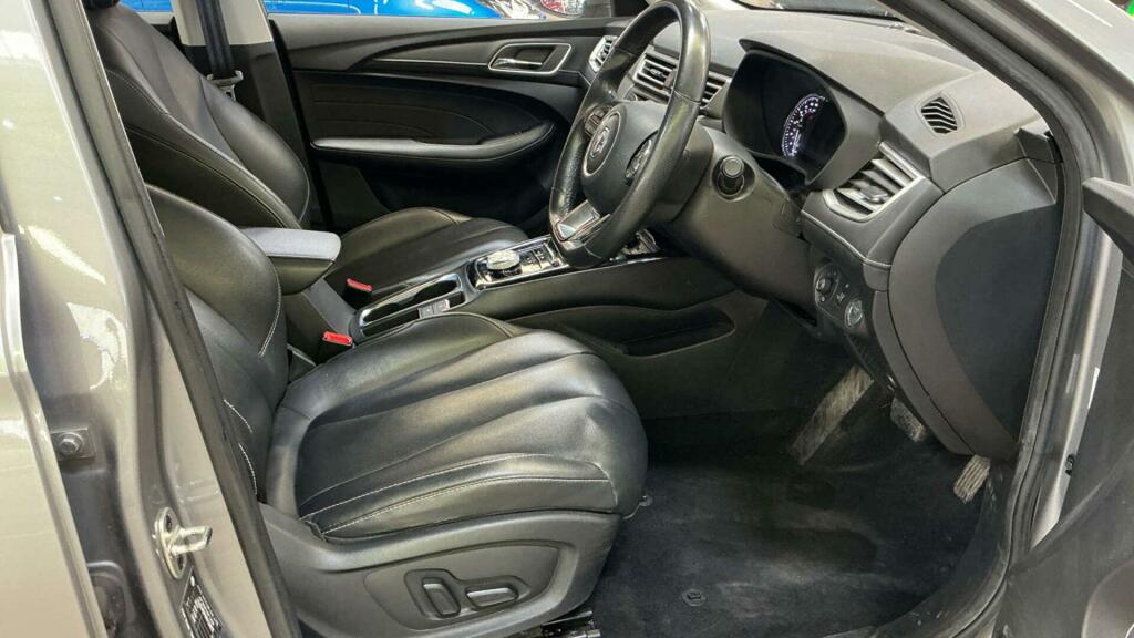 MG MG5 61.1Kwh Exclusive Estate 156 Ps Blue #9