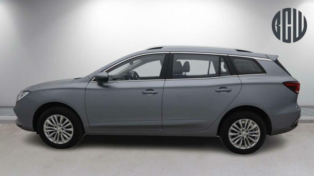 MG MG5 Exclusive Long Range Silver #6