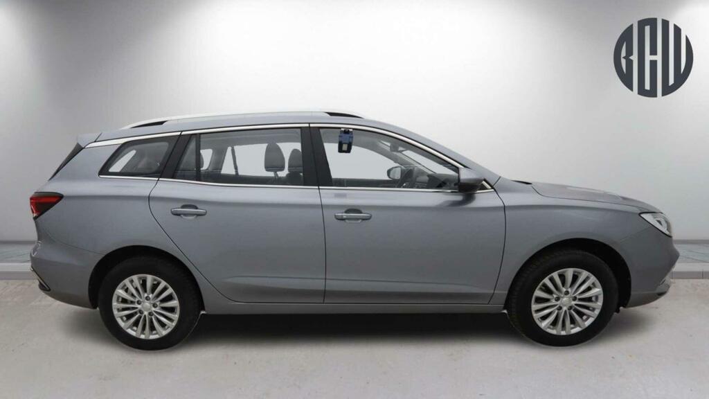 MG MG5 Exclusive Long Range Silver #5