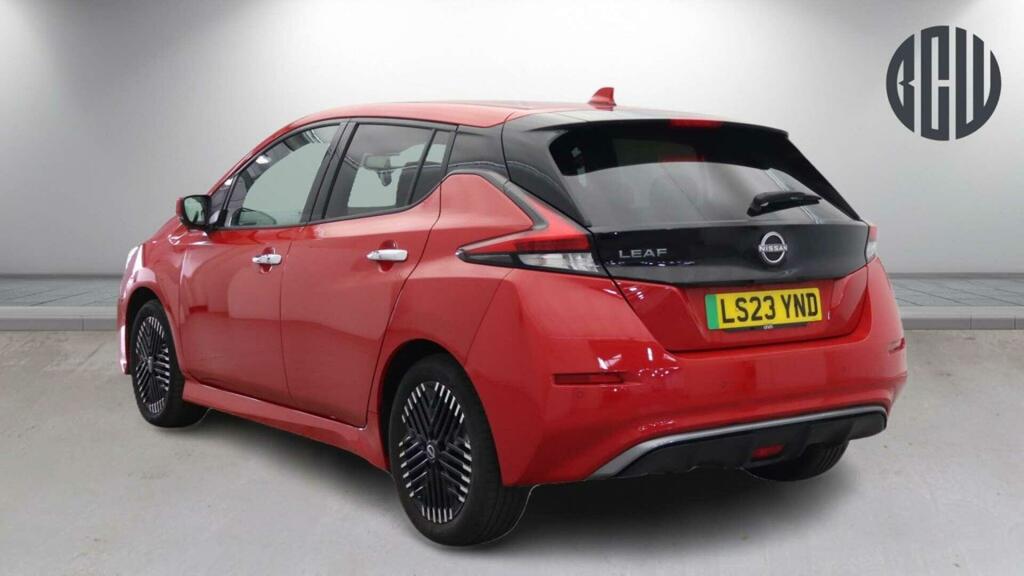 Nissan Leaf N-connecta Red #3