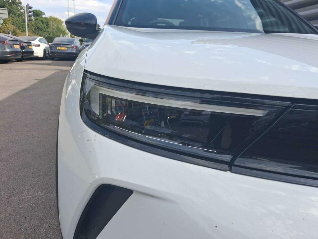 Vauxhall Mokka Sri Premium White #4