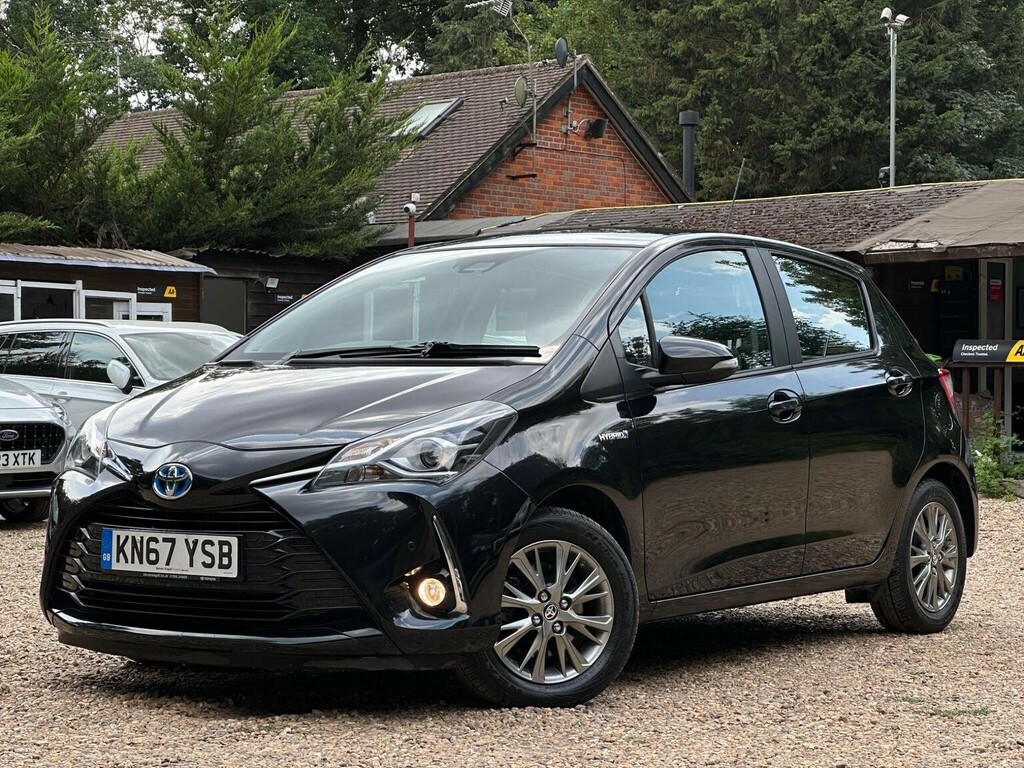 Toyota Yaris Hatchback 1.5 Vvt-h Icon Tech E-cvt Euro 6 Ss 5 KN67YSB Black #4