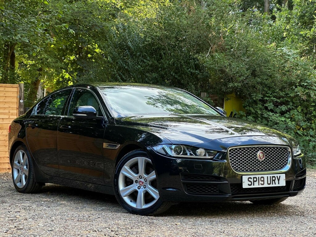 Jaguar XE 2.0I Gpf Portfolio Euro 6 Ss Black #3