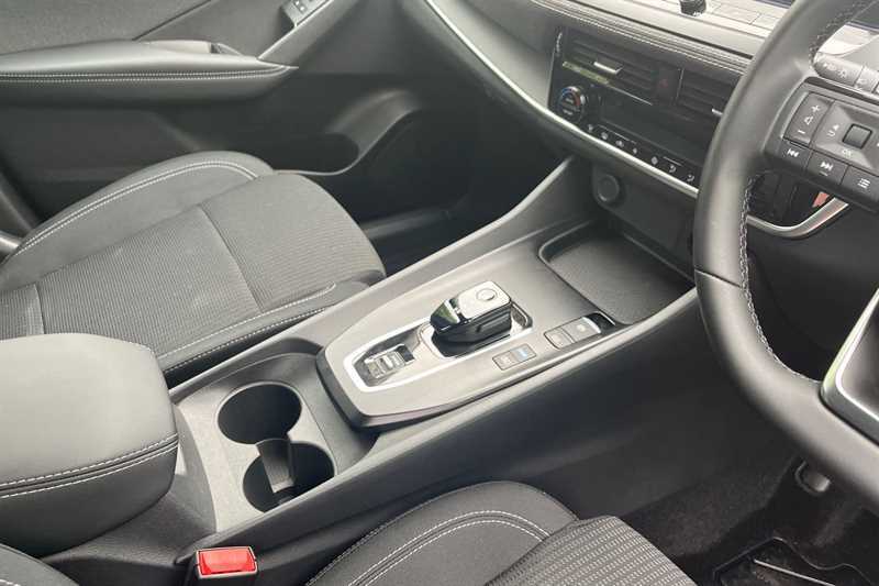 Nissan Qashqai 1.5 E-power Acenta Premium Black #6