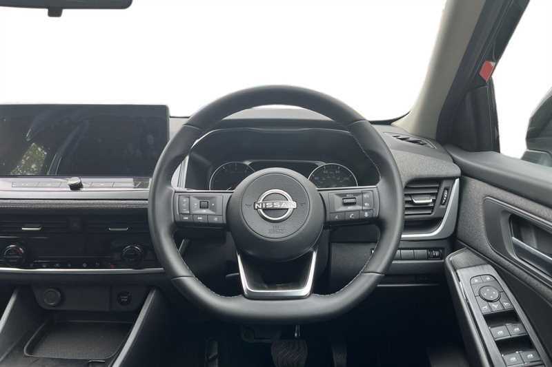 Nissan Qashqai 1.5 E-power Acenta Premium Black #4