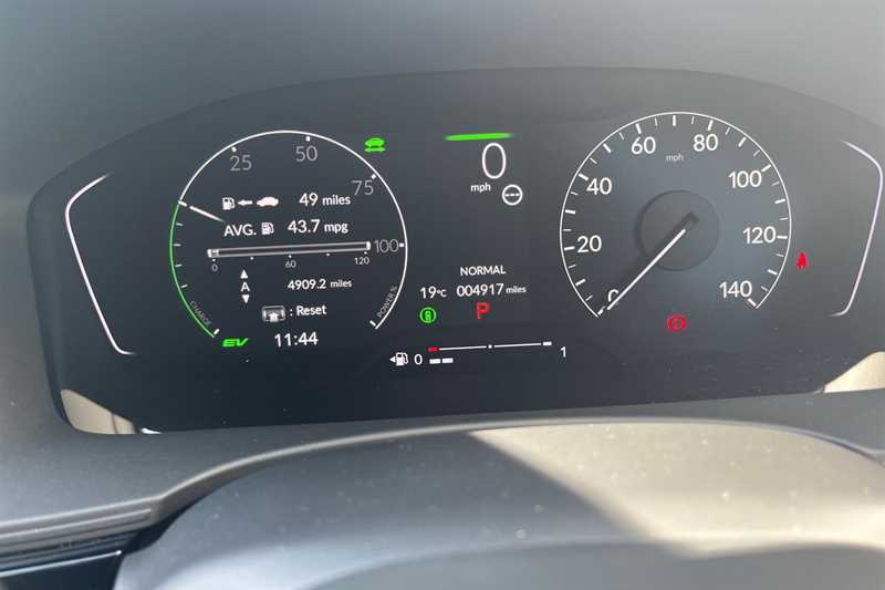 Honda Civic 2.0 Ehev Elegance Cvt Grey #2