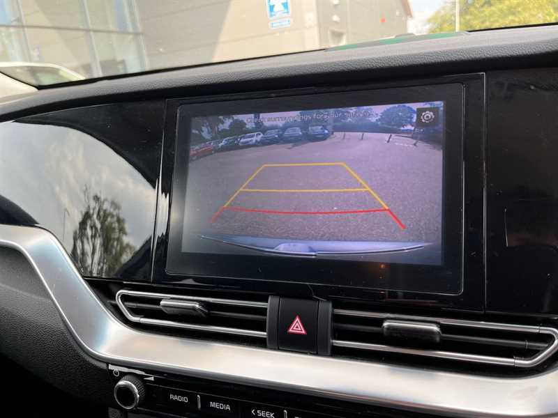 Kia e-Niro 150Kw 2 Long Range 64Kwh NJ22KNX Grey #2