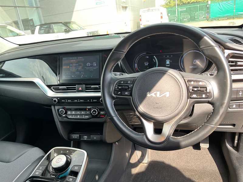 Kia e-Niro 150Kw 2 Long Range 64Kwh NJ22KNX Grey #6