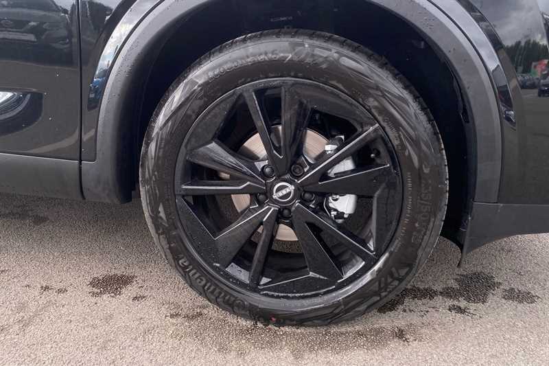 Nissan Qashqai 1.3 Dig-t Mh 158 Tekna MD26ZYH Black #6