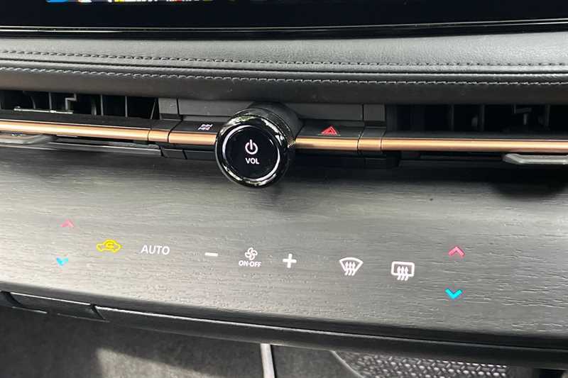 Nissan Ariya 160Kw Advance 63Kwh 22Kwch Green