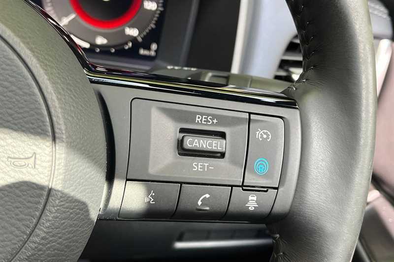 Nissan Qashqai 1.5 E-power Tekna Black #6