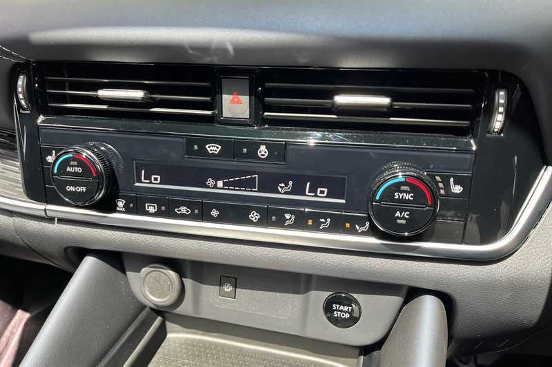 Nissan Qashqai 1.5 E-power Tekna Black #2