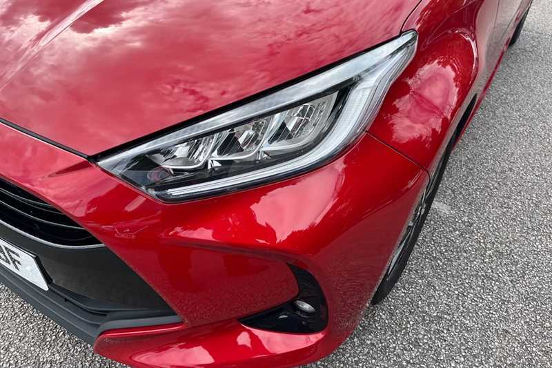 Toyota Yaris 1.5 Hybrid Design Cvt MM23BBF Red #5