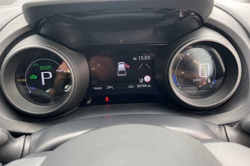Toyota Yaris Cross 1.5 Hybrid Icon Cvt PJ72OVX Red #6