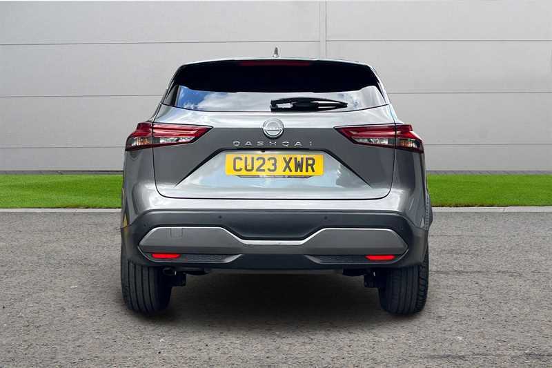 Nissan Qashqai 1.3 Dig-t Mh 158 N-connecta Xtronic Grey #4