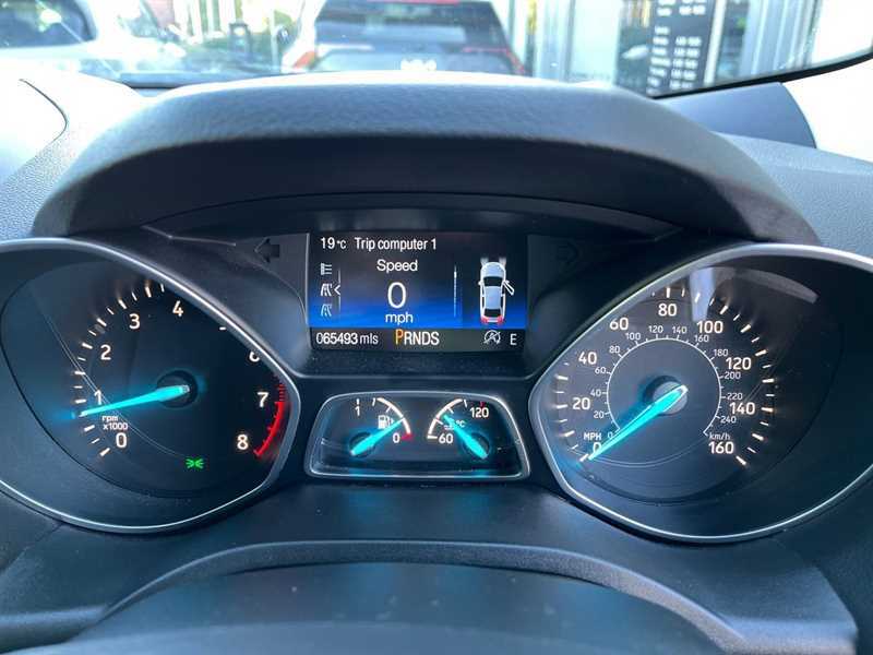 Ford Kuga 1.5 Ecoboost 182 Titanium X FV18LCM Black #5