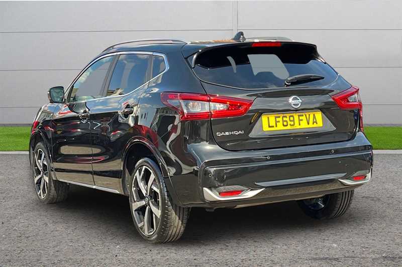 Nissan Qashqai 1.3 Dig-t 160 Tekna Dct Black #3