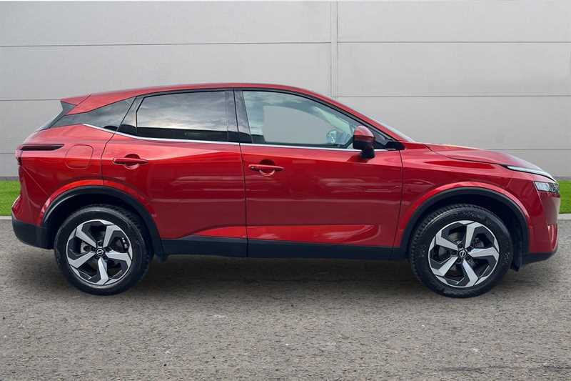 Nissan Qashqai 1.3 Dig-t Mh 158 N-connecta Xtronic Red #3
