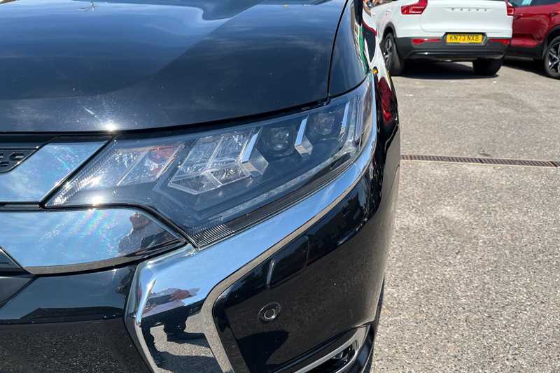 Mitsubishi Outlander 2.0 Mivec 4 Cvt 4Wd Euro 6 Ss Silver #19
