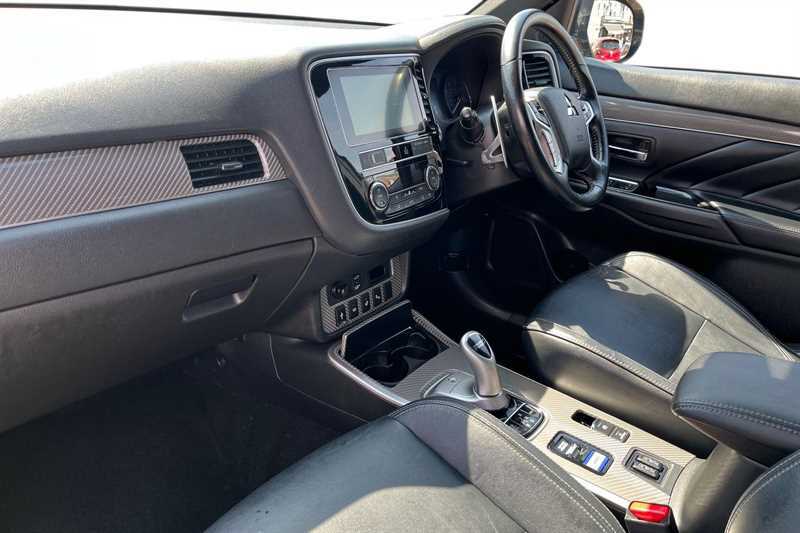 Mitsubishi Outlander 2.4 Phev 4Hs Black #2