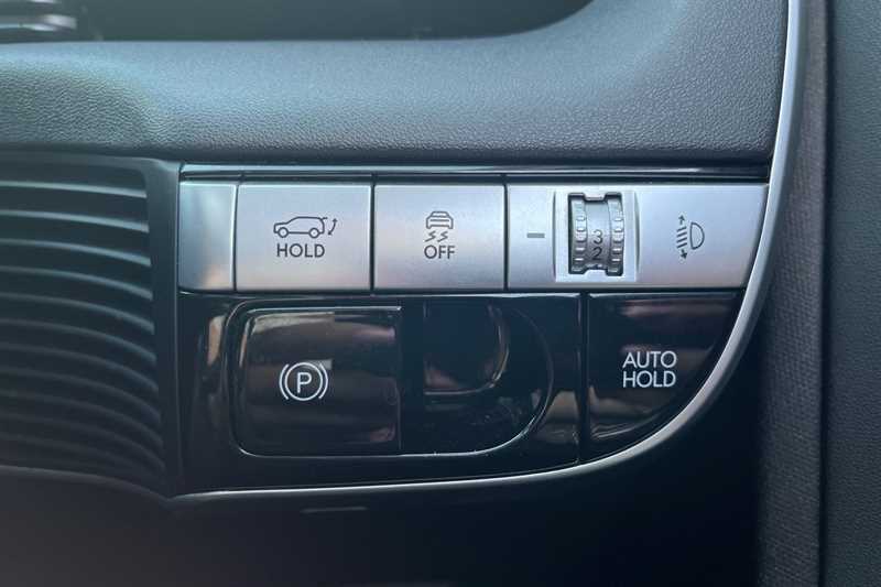 Hyundai Ioniq 5 160Kw Ultimate 73 Kwh OE22DZH Gold #4