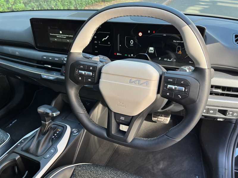 Kia K4 1.0T-gdi 115 48V Gt-line Dct LL26SWU Black #6