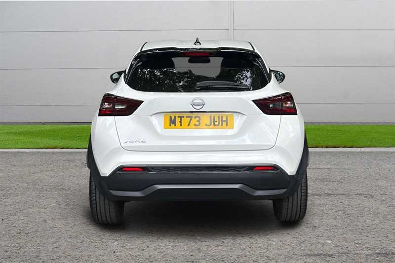 Nissan Juke 1.0 Dig-t 114 Tekna White #4