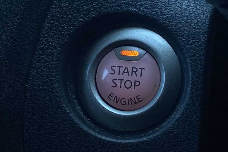 Nissan Juke 1.6 Tekna Xtron Euro 6 Blue #31
