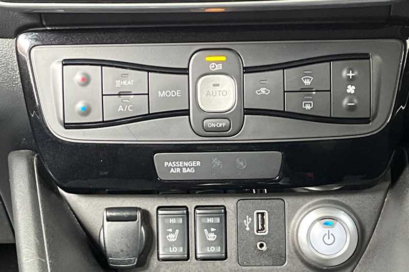 Nissan Leaf 110Kw N-connecta 40Kwh Black