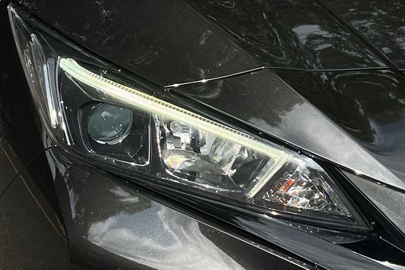 Nissan Leaf 110Kw N-connecta 40Kwh Black #2