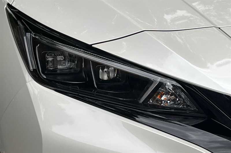 Nissan Leaf 160Kw E Tekna 59Kwh White #2