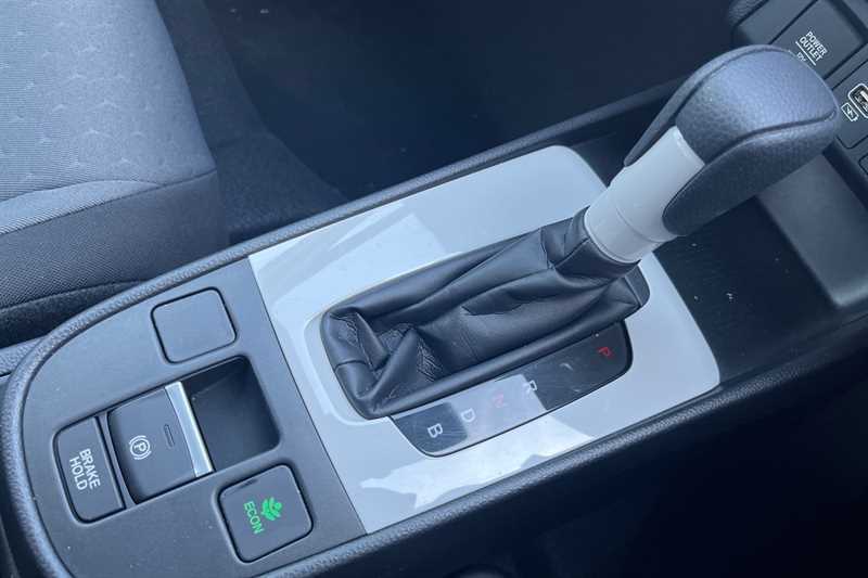 Honda Jazz 1.5 I-mmd Hybrid Advance Ecvt Blue #13