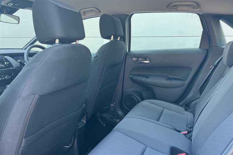 Honda Jazz 1.5 I-mmd Hybrid Advance Ecvt Blue #17