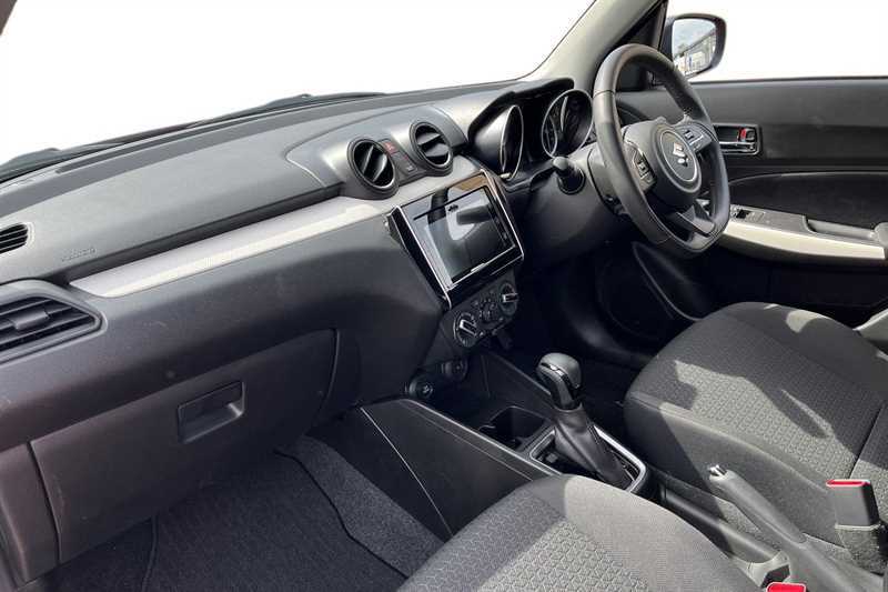 Suzuki Swift 1.2 Dualjet 83 12V Hybrid Sz-t Red #2