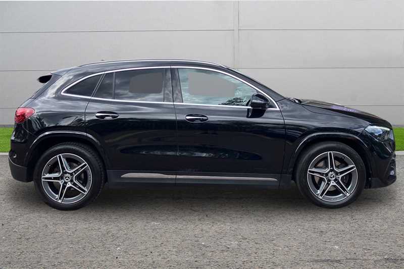 Mercedes-Benz GLA Class Gla 200 Amg Line Executive Black #5
