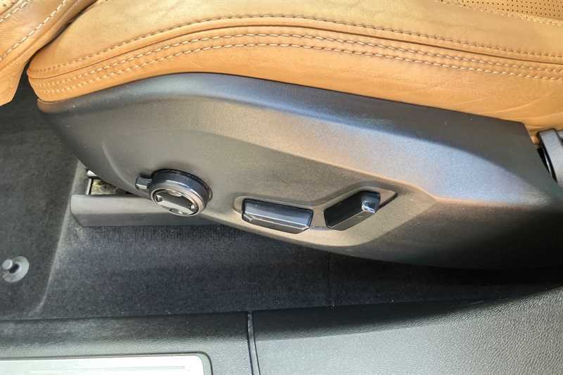 Volvo XC60 D4 Momentum Heated Steering Wheel, Heated Fr Black #50