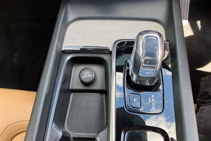 Volvo XC60 D4 Momentum Heated Steering Wheel, Heated Fr Black #41
