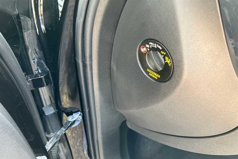 Volvo XC60 D4 Momentum Heated Steering Wheel, Heated Fr Black #49