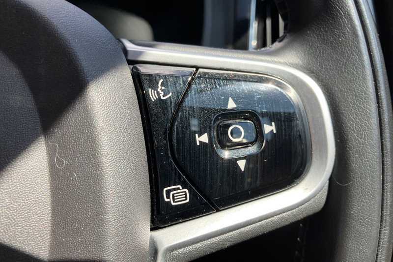 Volvo XC60 D4 Momentum Heated Steering Wheel, Heated Fr Black #38
