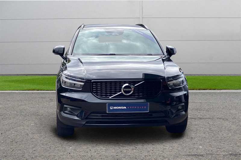 Volvo XC40 1.5 T3 163 R Design Pro Geartronic Black #6