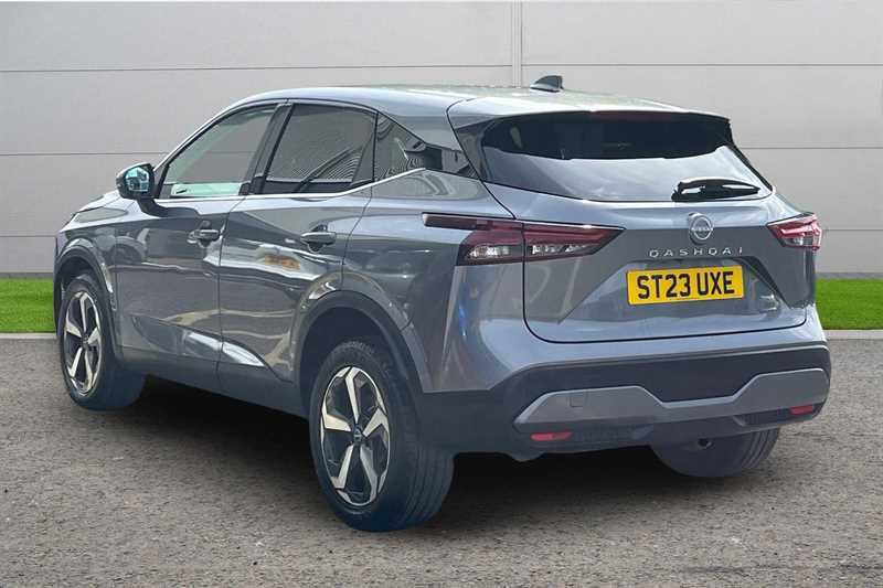 Nissan Qashqai 1.3 Dig-t Mh N-connecta  #2