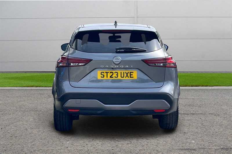 Nissan Qashqai 1.3 Dig-t Mh N-connecta  #4