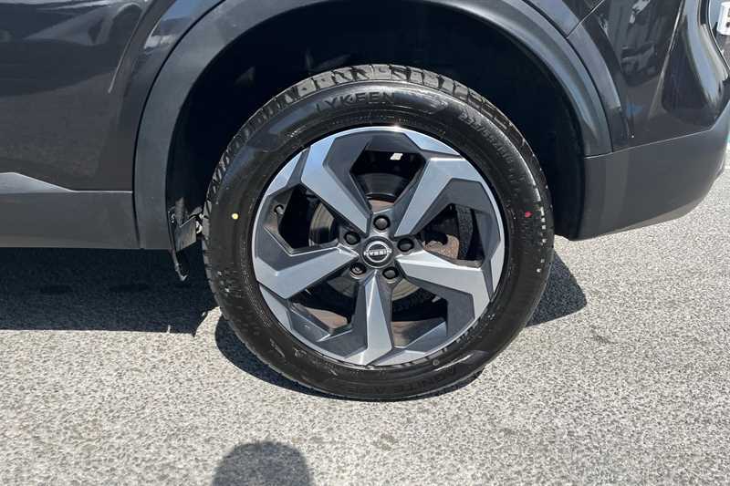 Nissan Qashqai 1.3 Dig-t Mh N-connecta Black #6