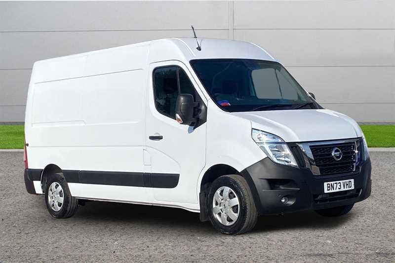 Nissan InterStar 2.0 Cooper S D London 2012 White